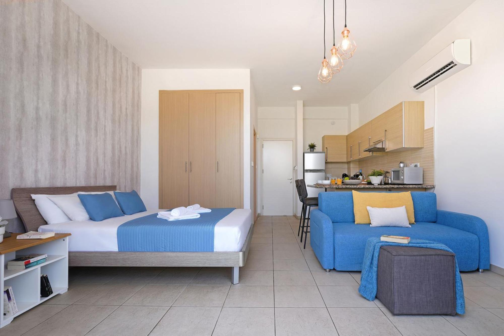 Meryl - Coralli Beachfront Apartment Protaras Exterior photo